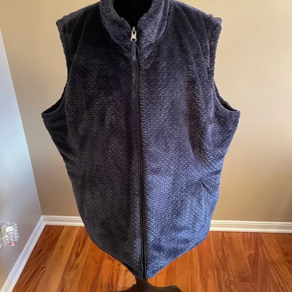 NWOT - Women’s Free Country Black Quilted Puffer Vest - Reversible - Picture 6 of 8